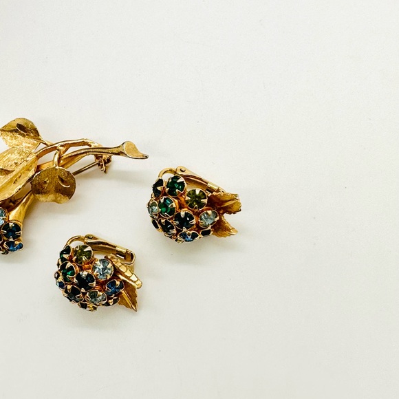 Vintage Rhinestone Brooch Demi Parure Set - Picture 8 of 14